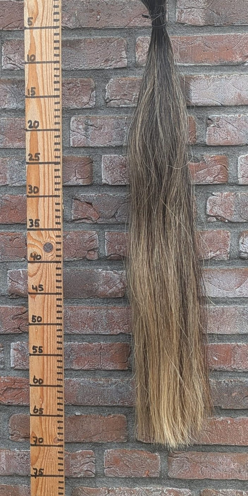 8/9 gemêleerde staart.