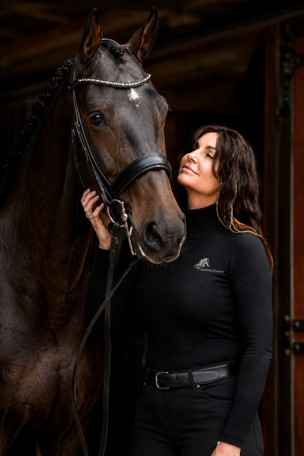 Ingrid van Paardenextensions met een paard